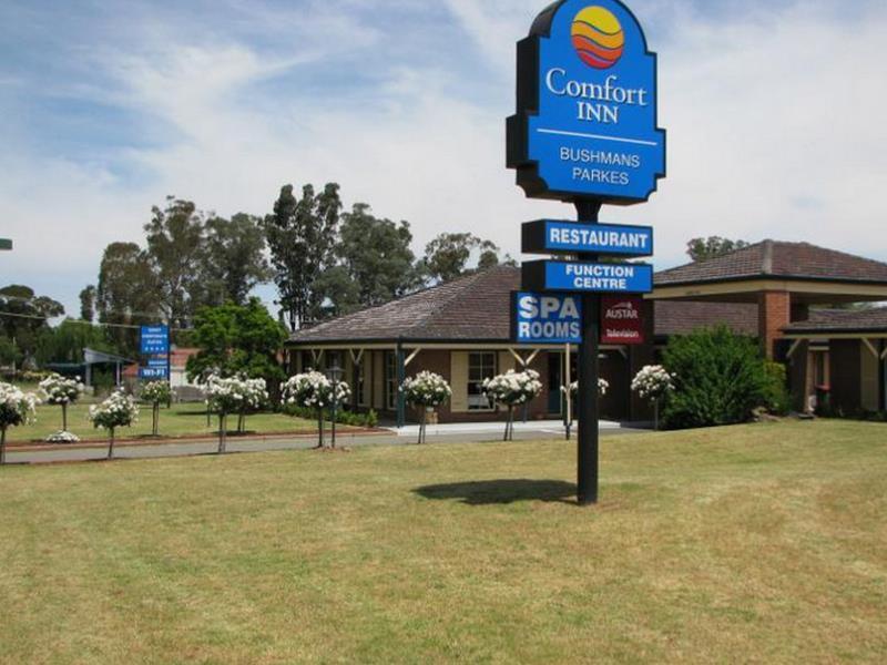 Bushman'S Motor Inn พาร์กส์ ภายนอก รูปภาพ