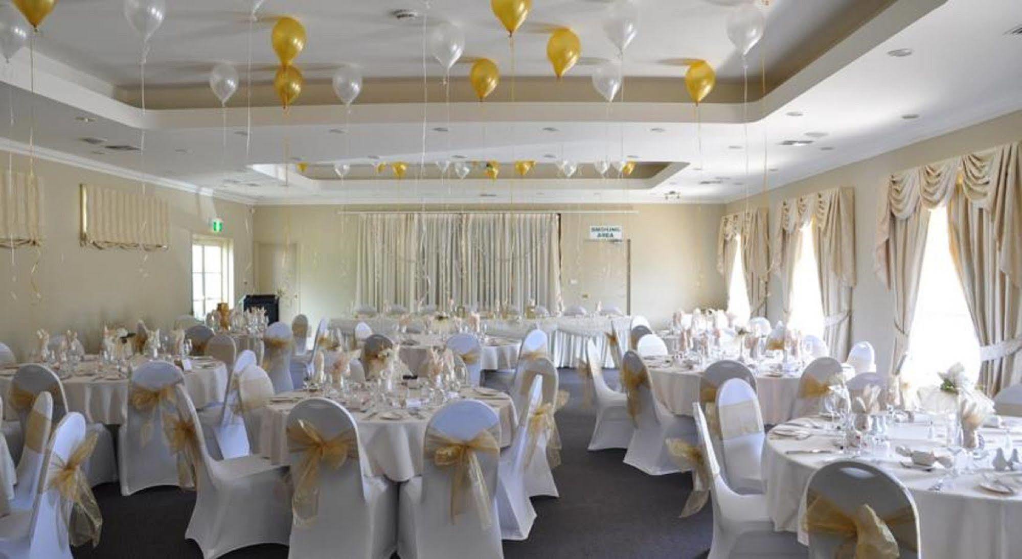 Bushman'S Motor Inn พาร์กส์ ภายนอก รูปภาพ